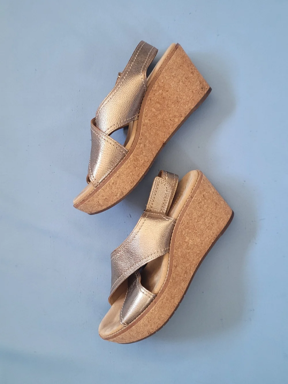Metallic Gold Cork Wedge Sandals By Clarks Artisan Size 8.5 - Picture 3 of 9